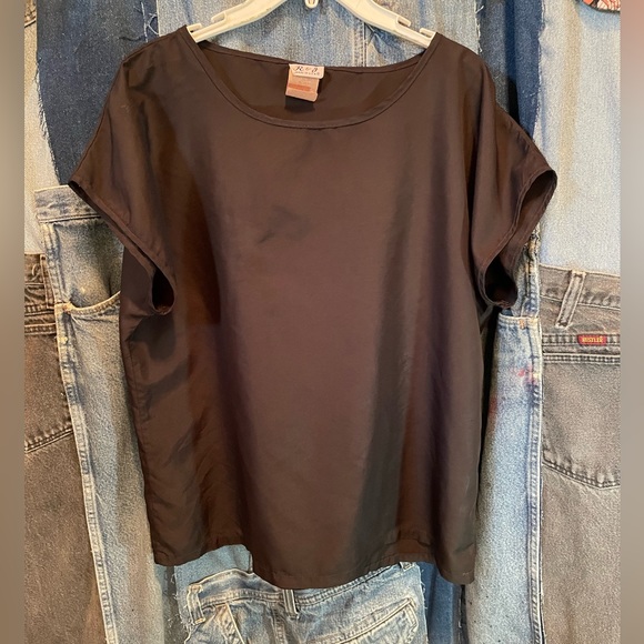 Basic Black Blouse - Picture 2 of 2